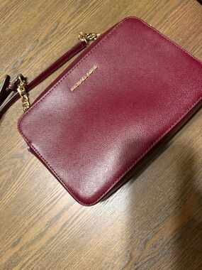 Michael Kors Women’s Crossbody Bag - Burgundy— LIKE NEW